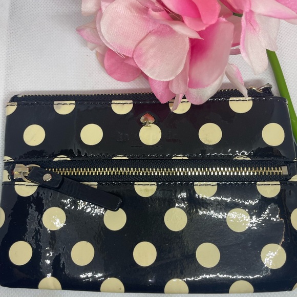 Kate Spade Black & Cream Polka Dot Zip Wristlet and Card Case - Picture 2 of 7